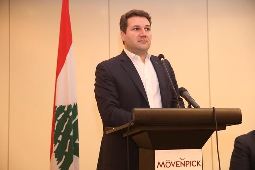 نديم الجميّل يودع الأباتي نعمان