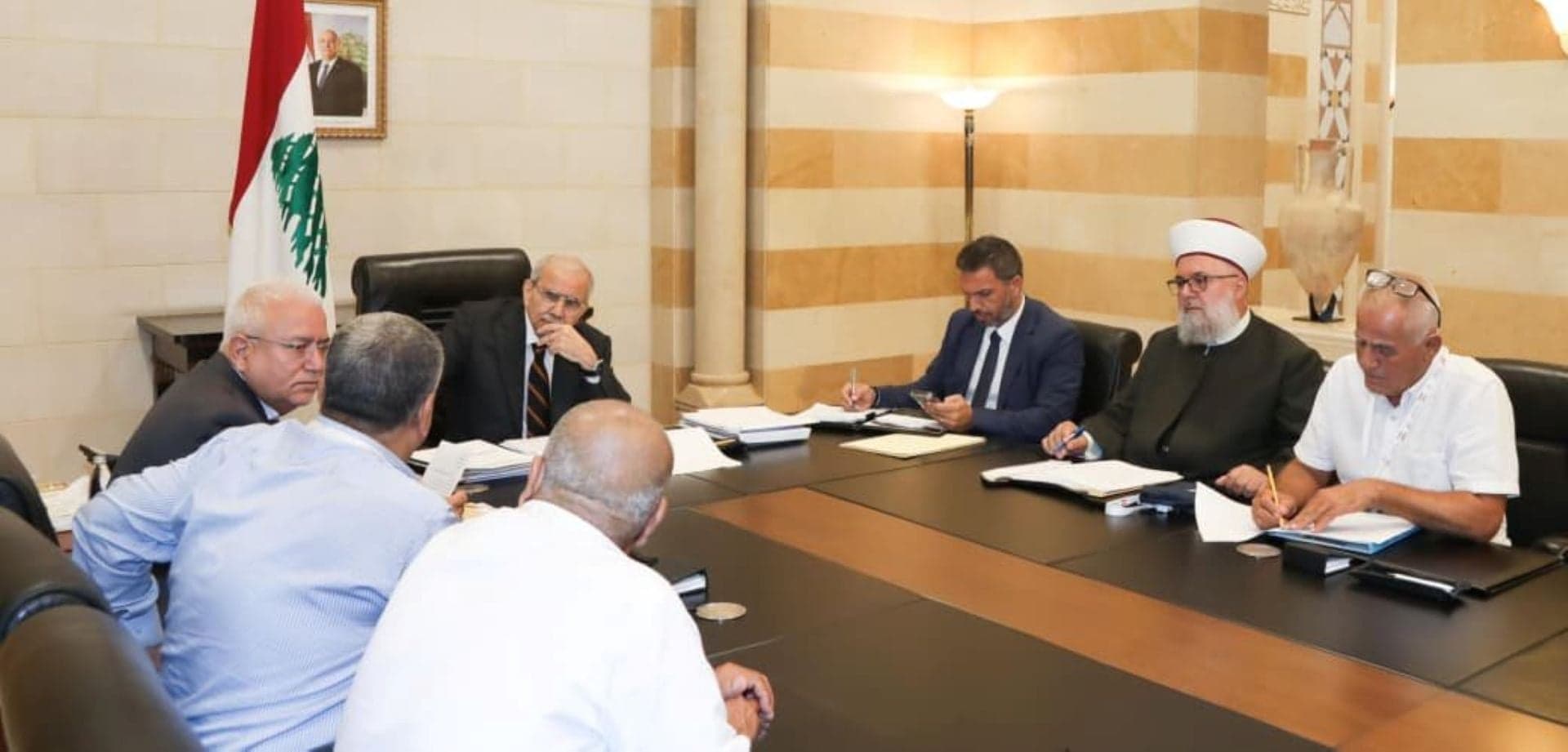 Delegation from border villages visits