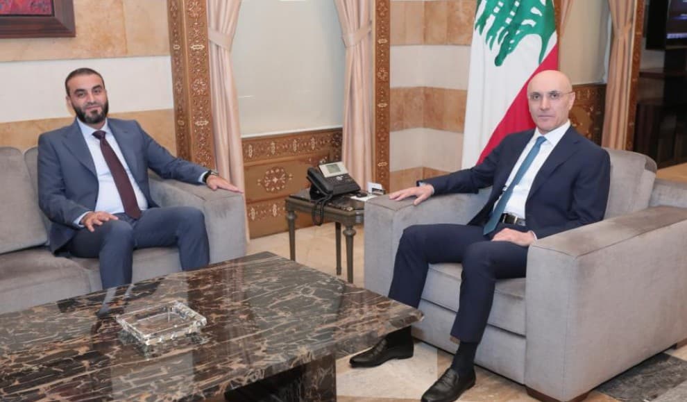الحجار يؤكد أن تبادل المعلومات يعزز التعاون الأمني مع سوريا