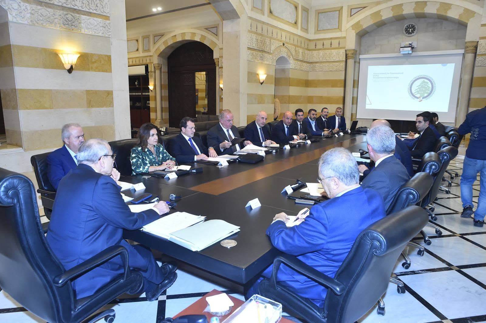لبنان يعزز رقمنته بمليار دولار