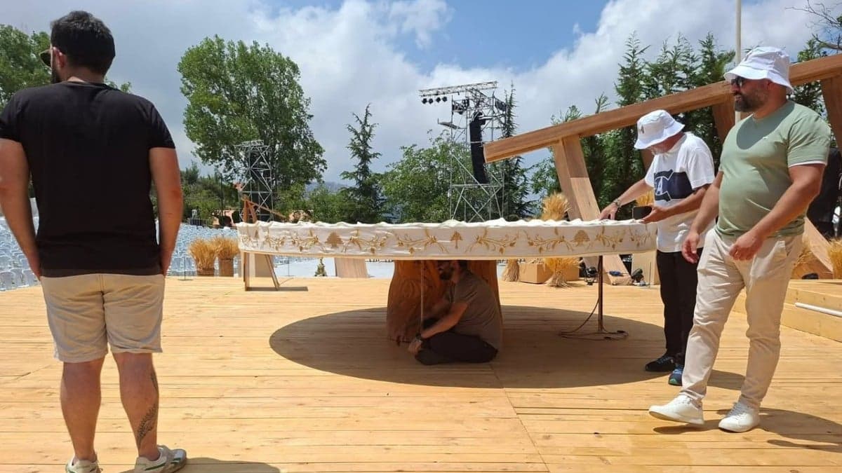 Deyrams preps for beatification mass