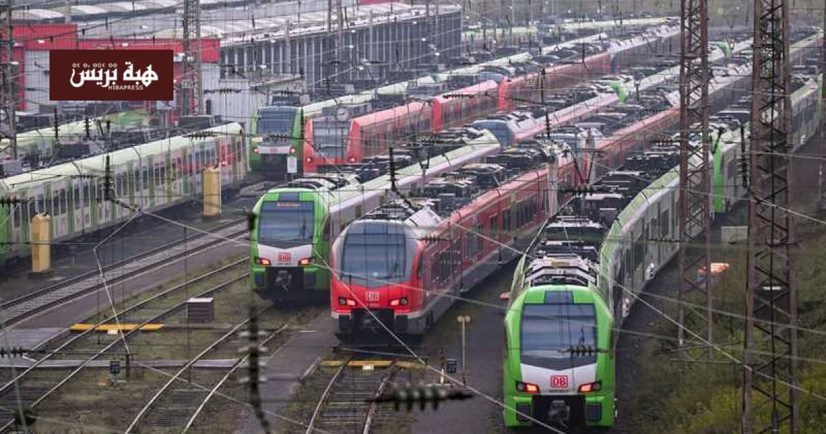 Germany security officer falls from train after dispute