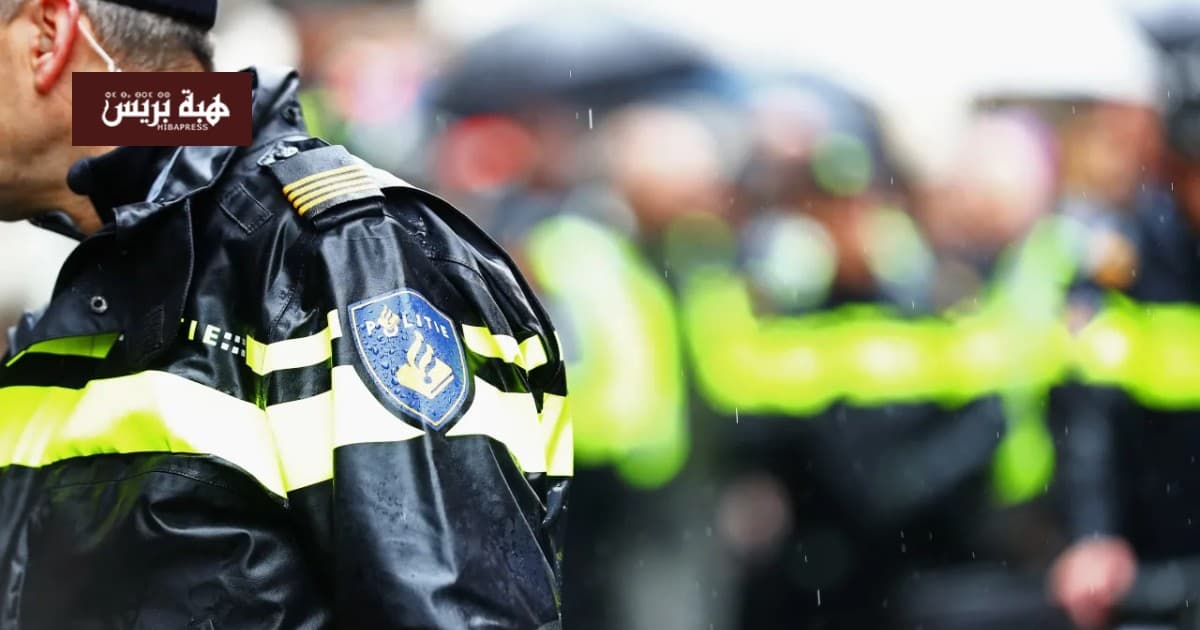 Netherlands hunts suspect after officer shooting