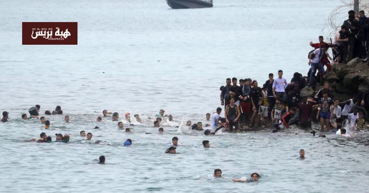 زعيم فوكس يلوم حكومة سانشيز على الموجة الجماعية