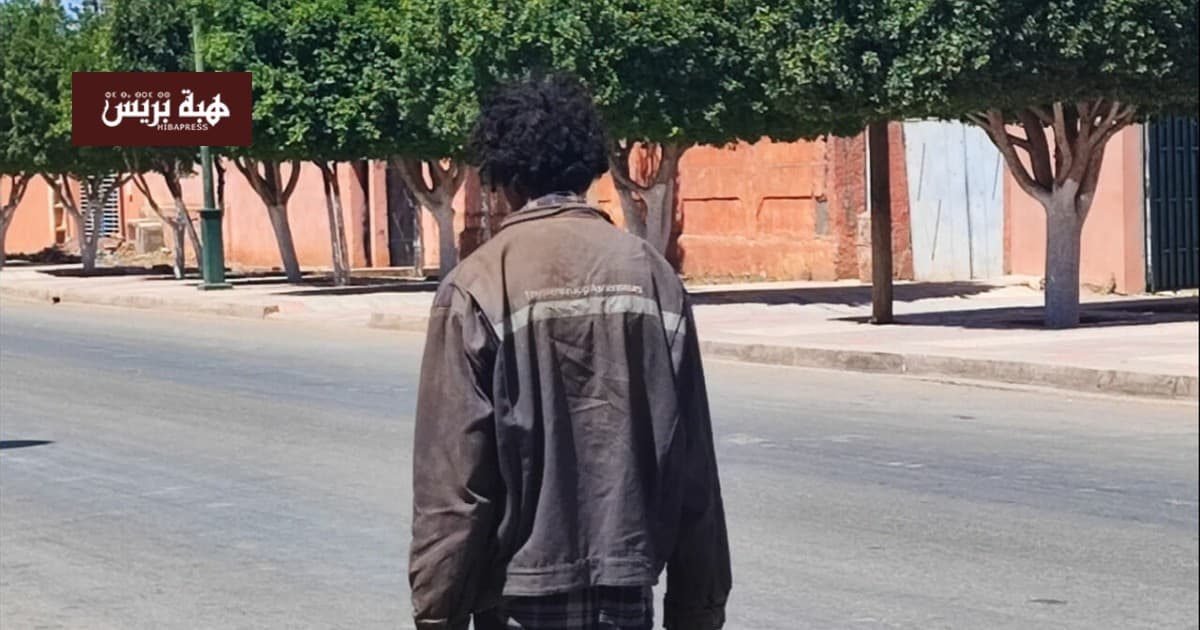 أولاد تايمة: مختل يهدد السلامة بالحجارة