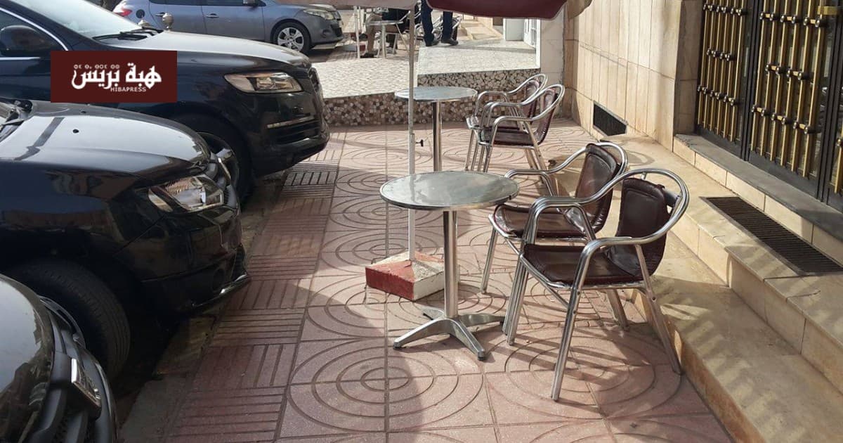 سكان أولاد موسى يشتكون من احتلال المقاهي للأرصفة