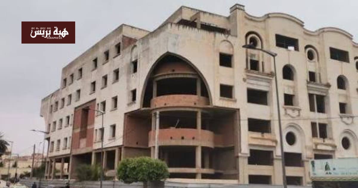 مباني مهجورة بسطات تهدد الجمالية والاقتصاد