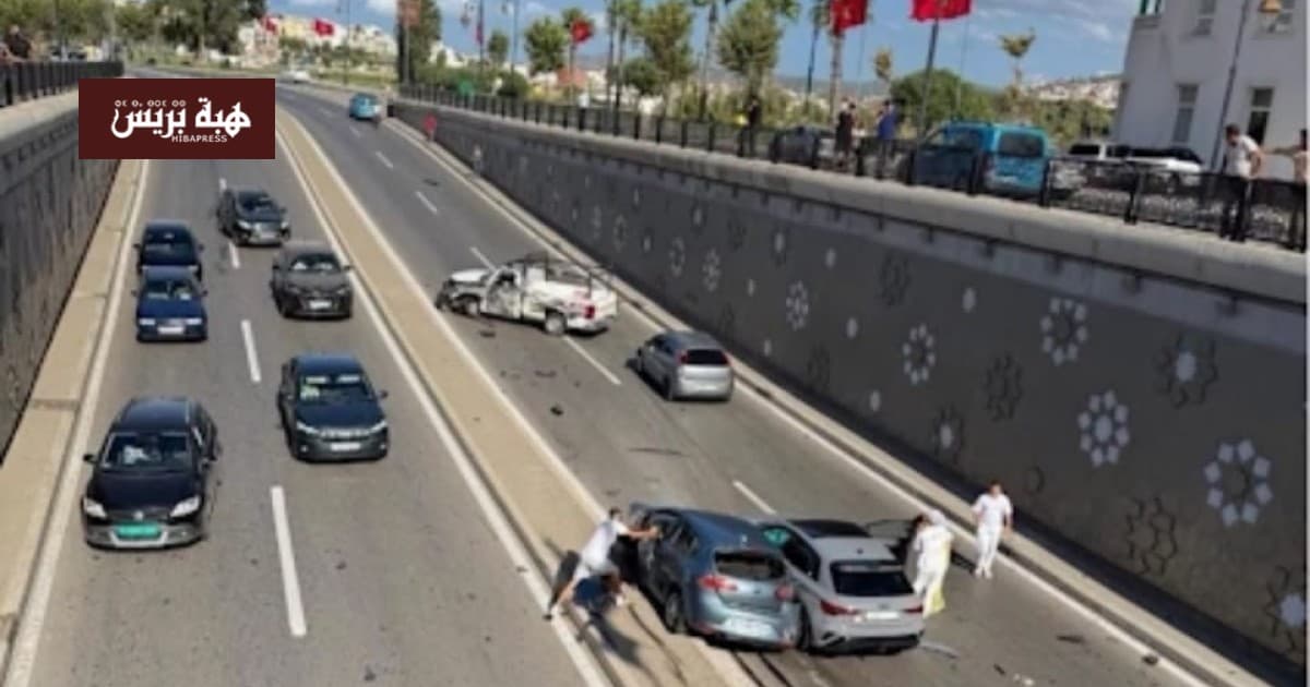 تطاونو حادث اصطدام داخل النفق يتسبب في أضرار