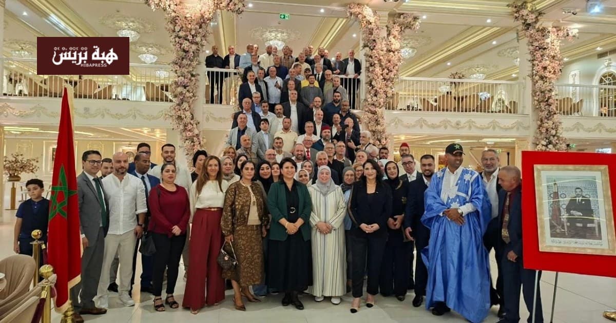 القنصلية المغربية في روتردام تنظم لقاءً مع الجالية