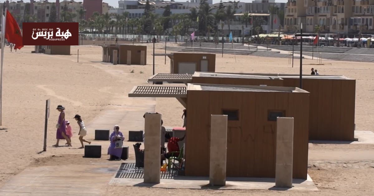 مراحيض شاطئ 3 مارس بالمحمدية في حالة كارثية و السلطات تتجاهل إصلاحها