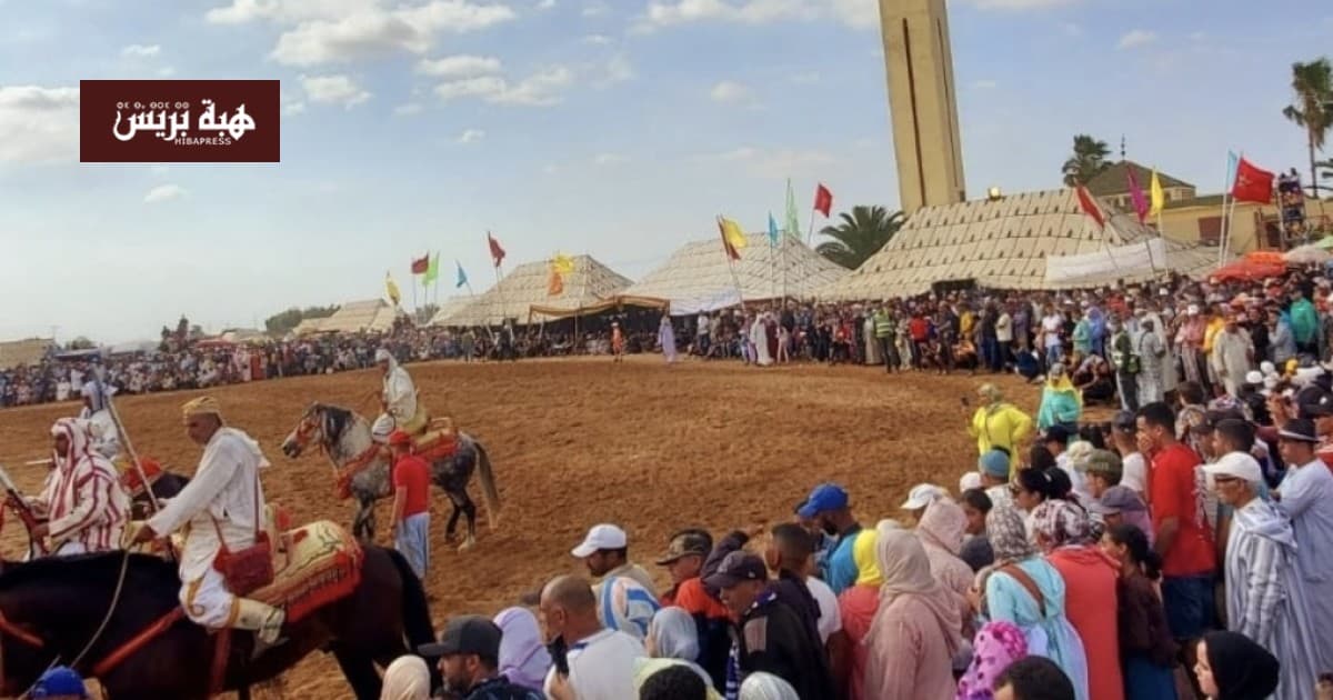 Election candidates competing for festival and event appearances amid premature campaigns