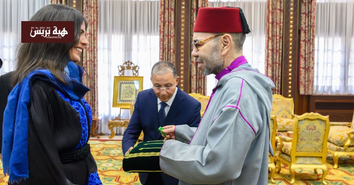 King honors climber Nawal Safnadla with medal