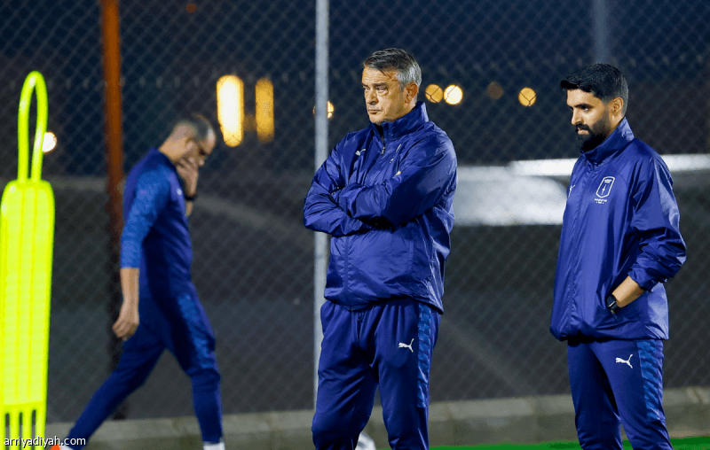 Abha's coach emphasizes defense with the projector