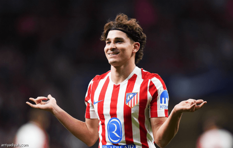 Barcelona remains interested in Alvarez