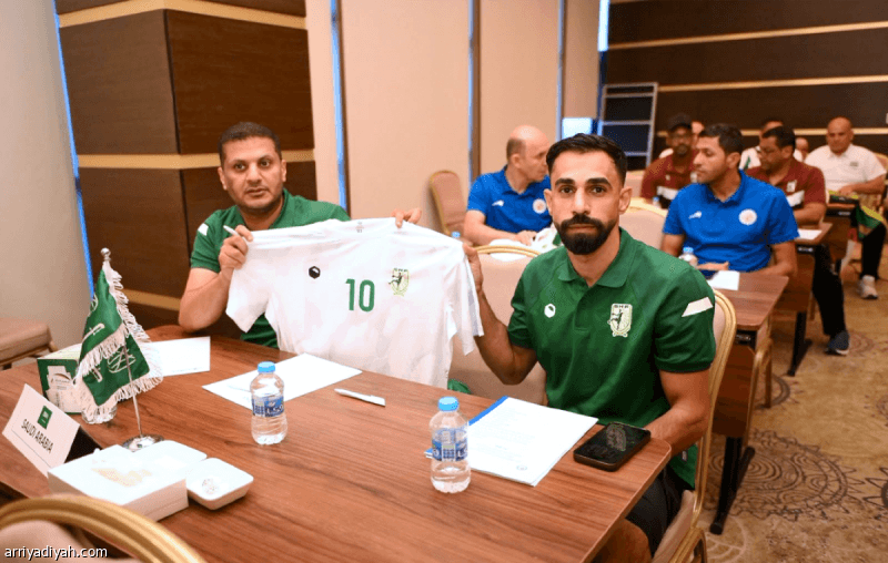 أخضر اليد يفتتح آسيوية الناشئين