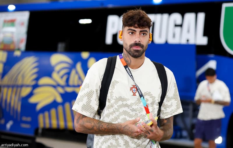 وكيل كوستا: صفقة النصر قيد الاستمرار