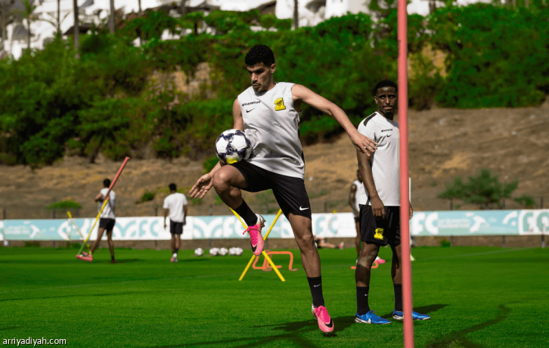 Al-Ittihad Player Al-Ghamdi Injured in ACL