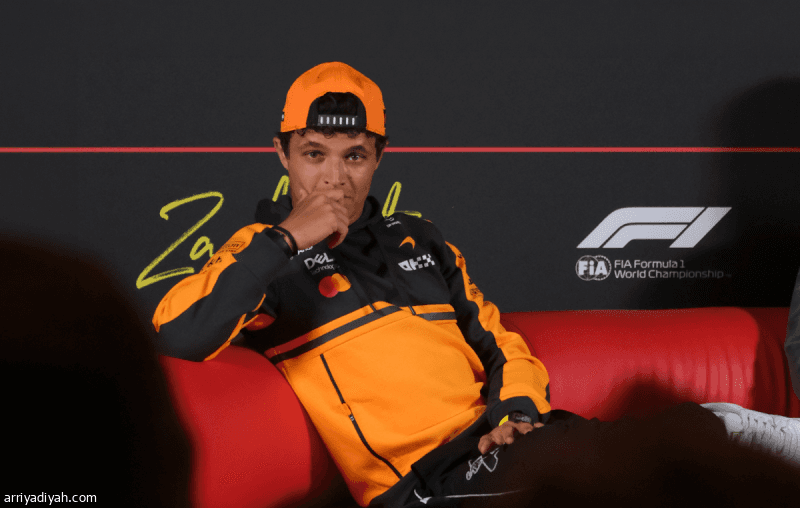 McLaren retains world champion