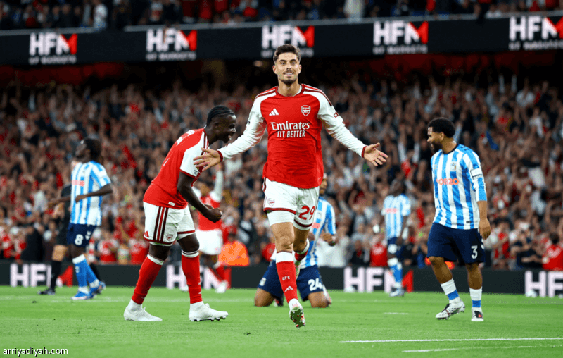 Arsenal Begins Season with 3-Goal Win