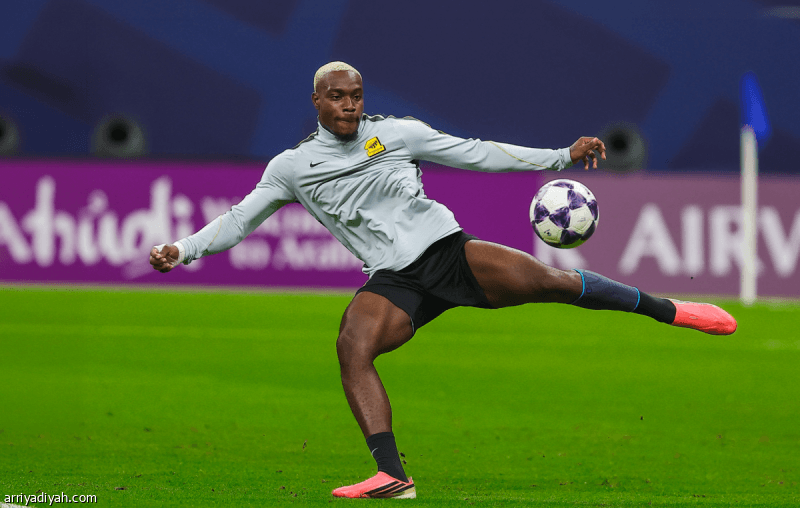 الاتحاد.. فيسينج ينتظر تقرير إيليخينيا
