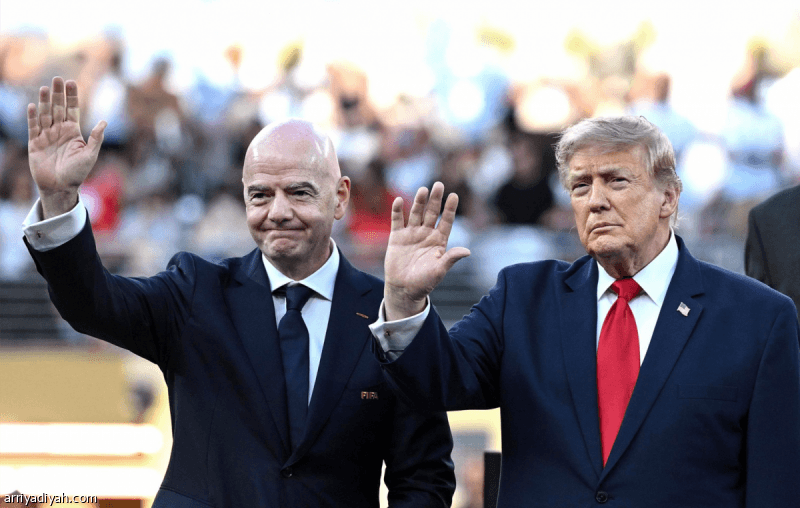 Trump backs Infantino after attack