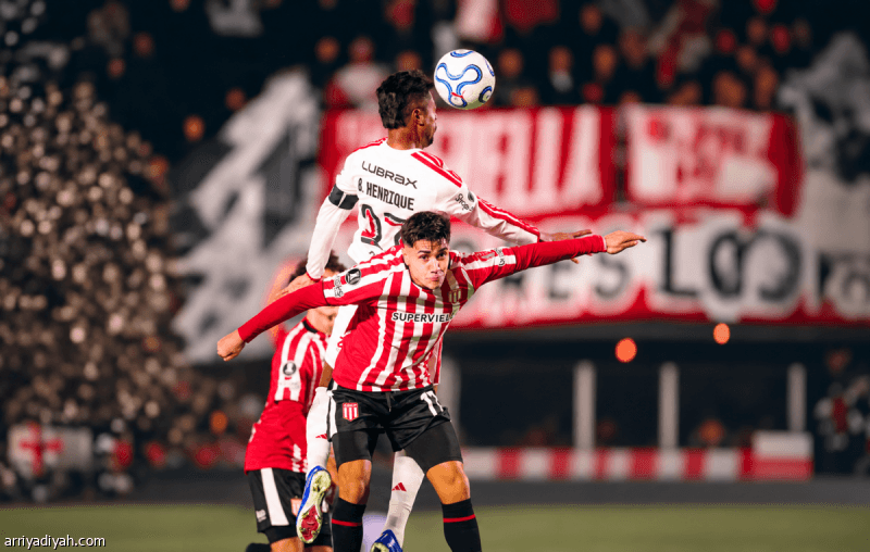 Flamengo Held by Estudiantes in Libertadores