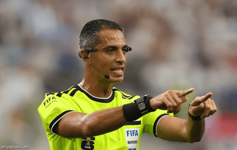 فريق مصري ينظم مباراة الأهلي وأوكلاند