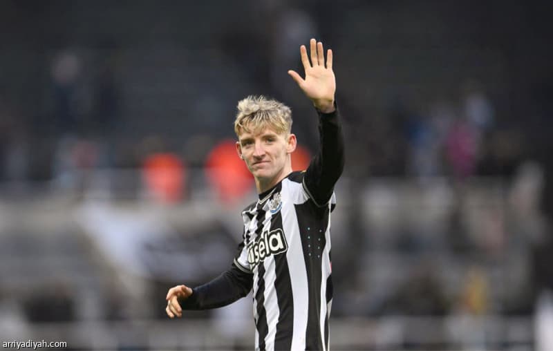 Barcelona bids 94M for Gordon
