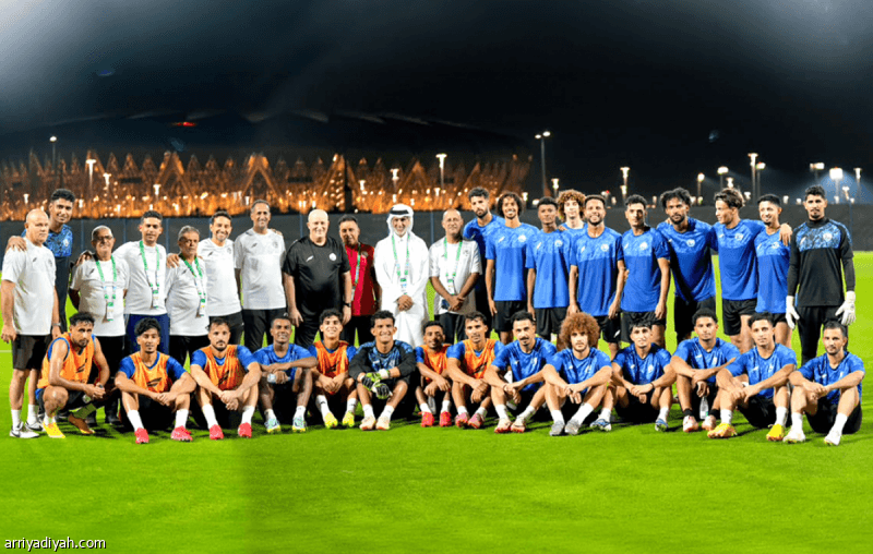رئيس الاتحاد الخليجي يدعم اليمني منتخب