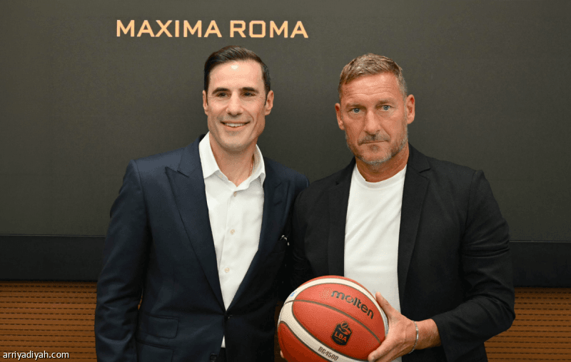 Totti favors club over national team