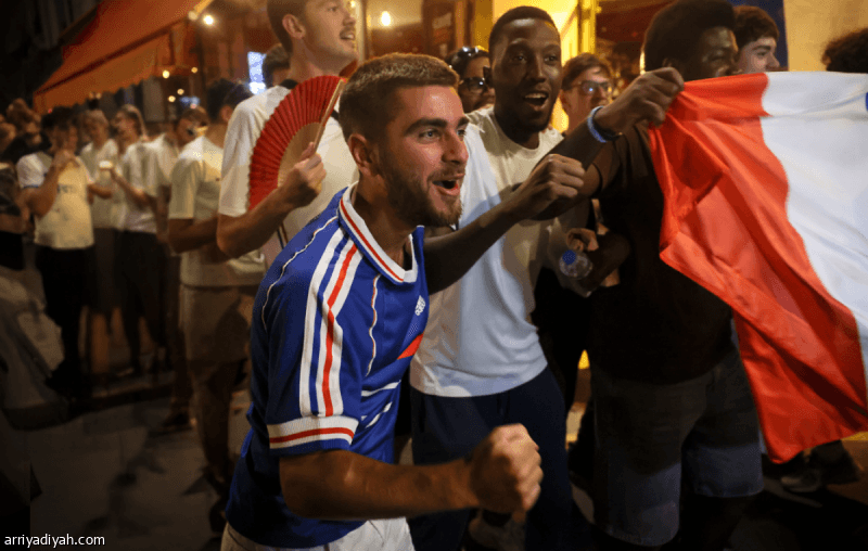 Death of girl during France ("Les Bleus") celebration after World Cup victory