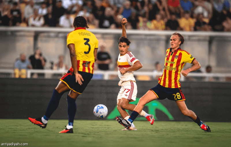 Roma ahead by four over Lecce