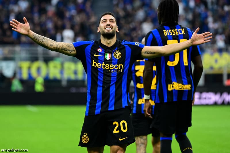Inter wins again Genoa's first victory