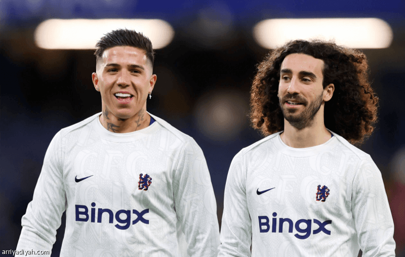 Kokorea and Enzo emulate Carlo and Varane