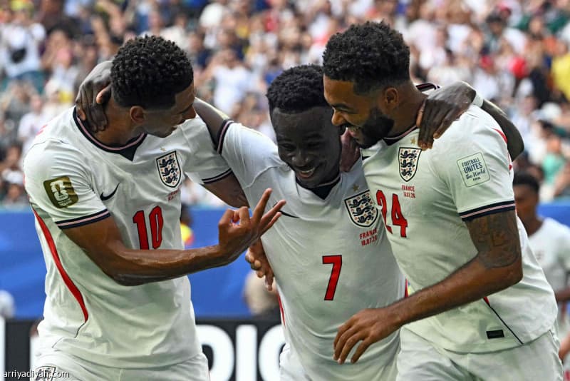 فرنسا تتصدر وإنجلترا الثالث عالمياً