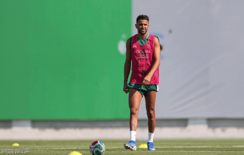 Mahrez and Ouar lead Algeria at World Cup