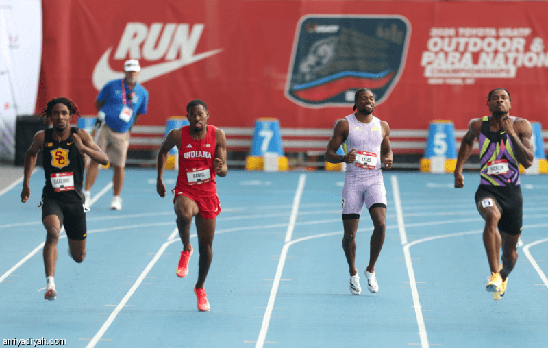 Lyles misses double due to muscle cramp