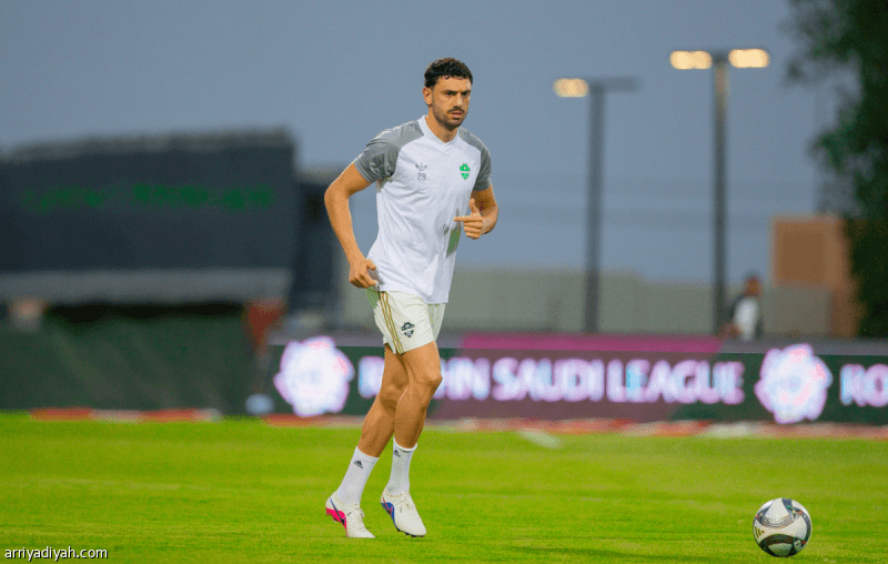 الأهلي يخسر ديميرال ضد الخليج