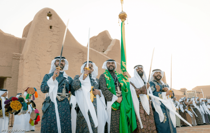 الدرعية تستعرض مسيرة عسكرية