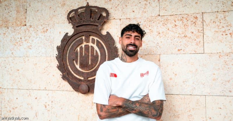 Al-Nasr completes Costa signing