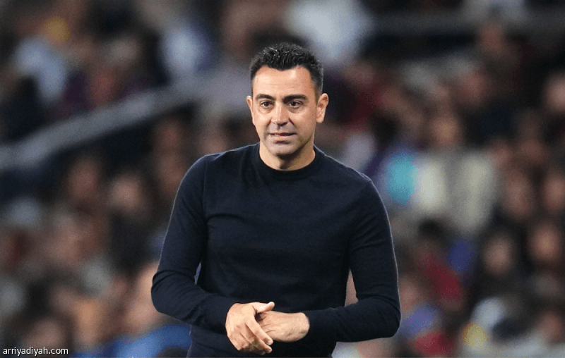 تشافي يقود فريق برشلونة