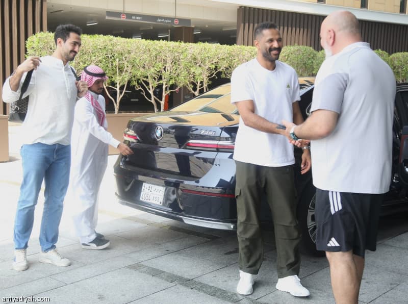 الأخضر يبدأ ووصول آل حجي ويُلغى التدريب