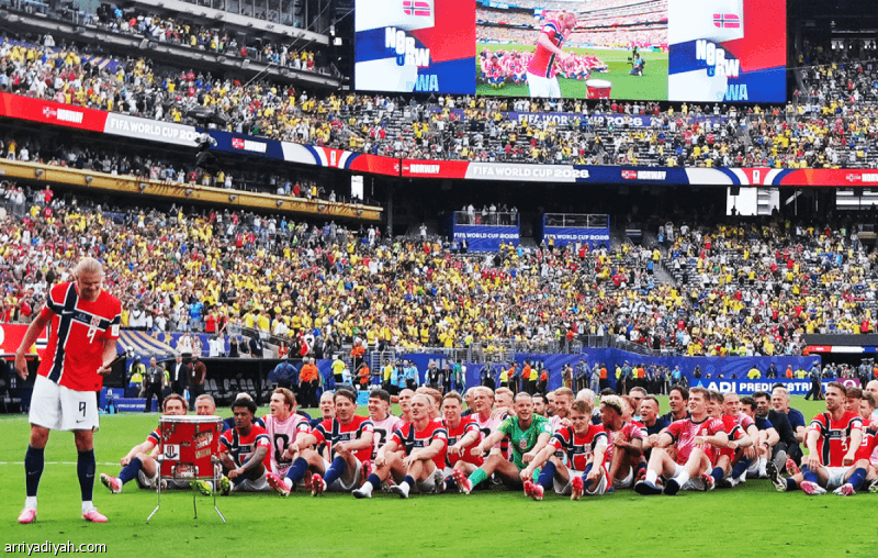 Norway qualifies, crowds celebrate in Oslo