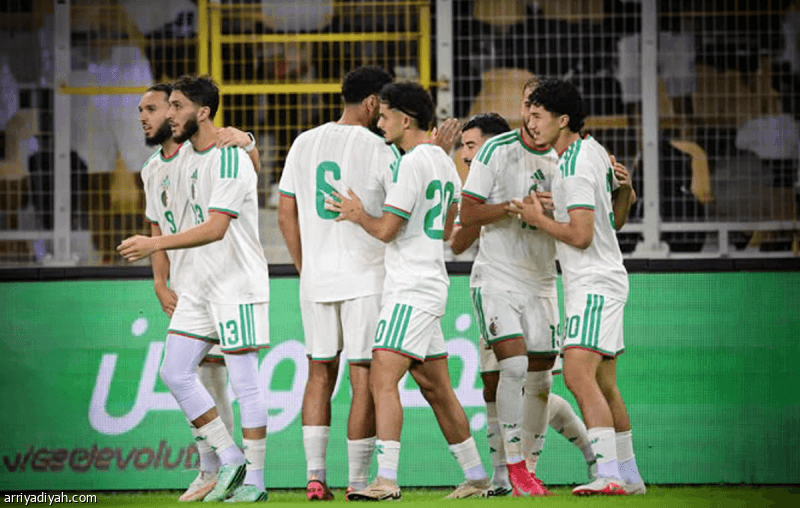 محاربو الصحراء يفوزون بثلاثية على زامبيا