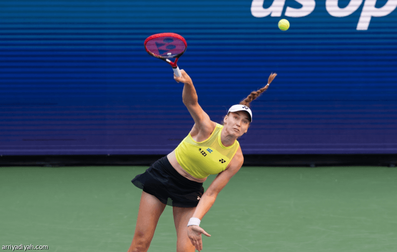 Elena nears top of rankings