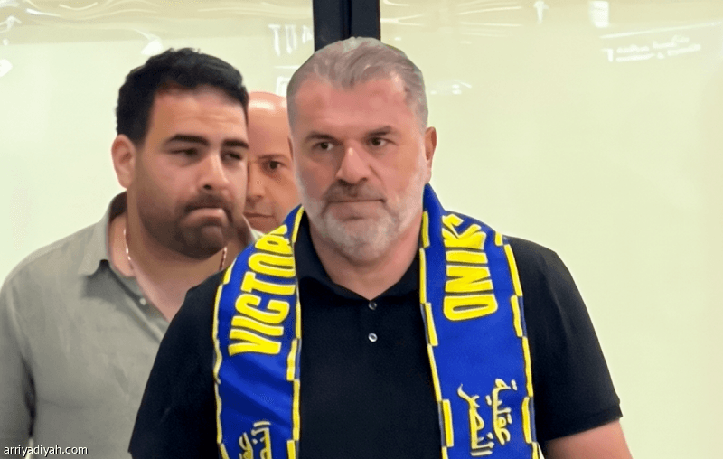 بوستيكوجلو يثق في فريق جيسوس
