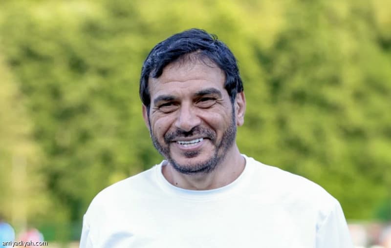 الأحمري يكشف أهداف أبها في الإعارات