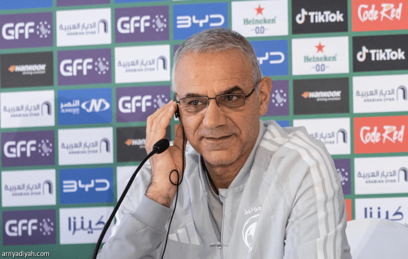 England: Donis injured, team prepared