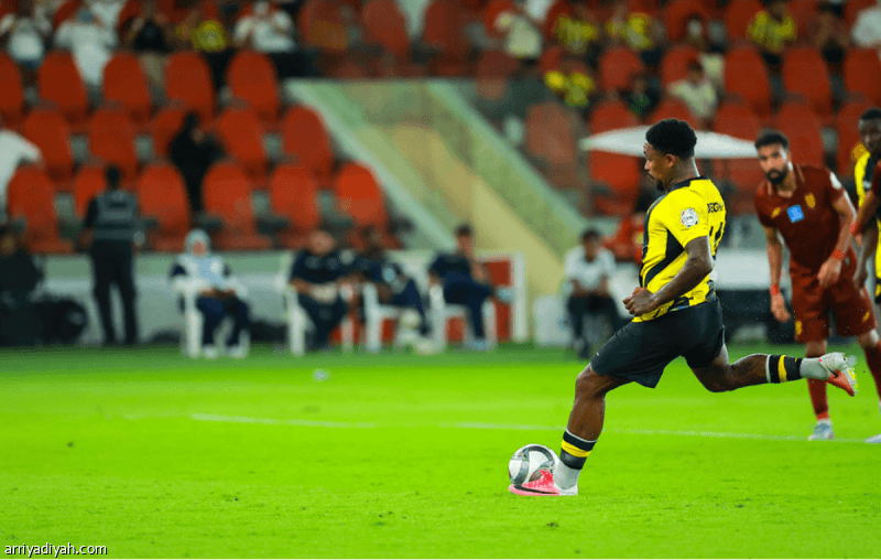 Bergwin nets hat-trick in United's win