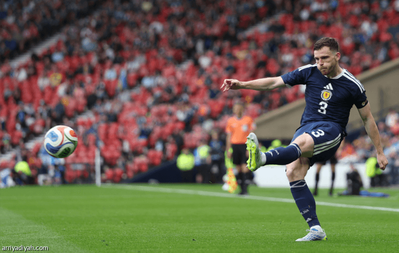 Roberson boosts Tottenham's backline